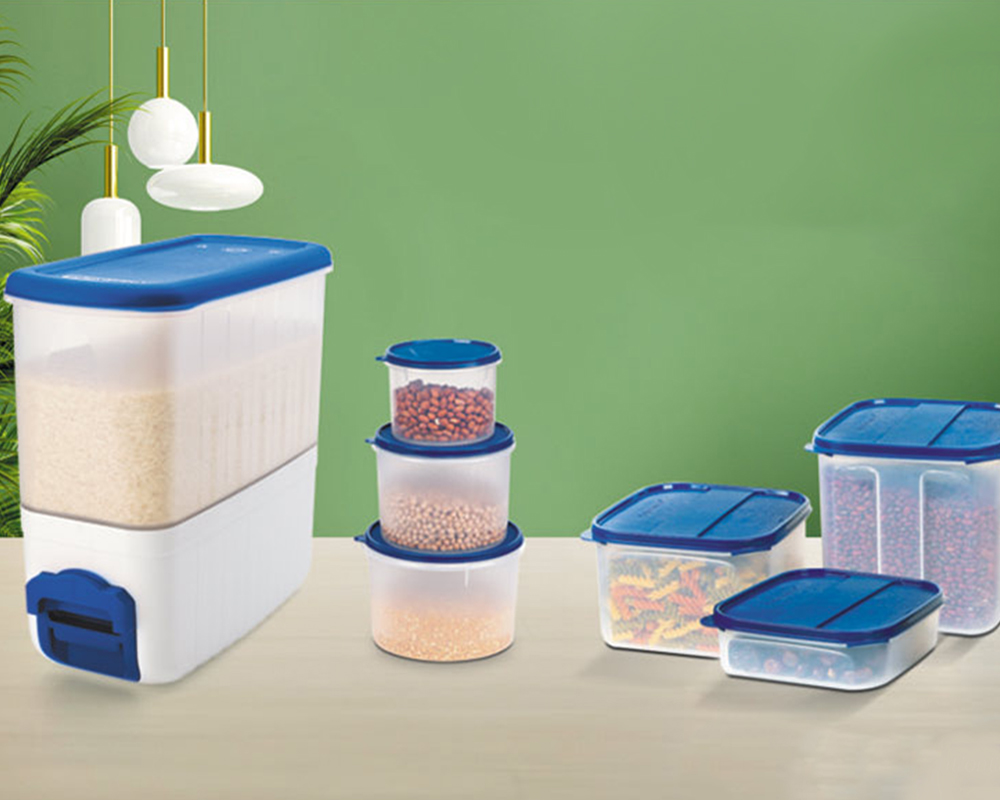 Plastic Kitchenware Items