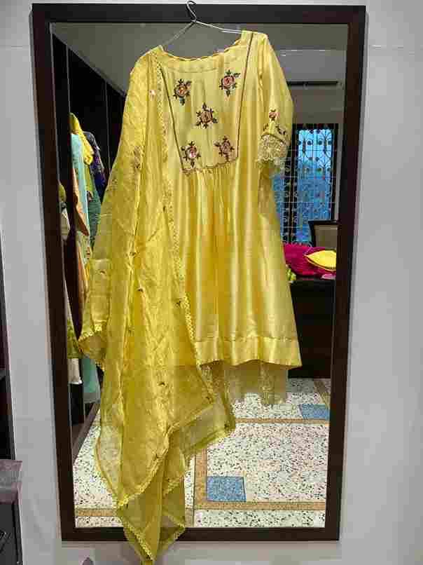 Floral emboidered suit