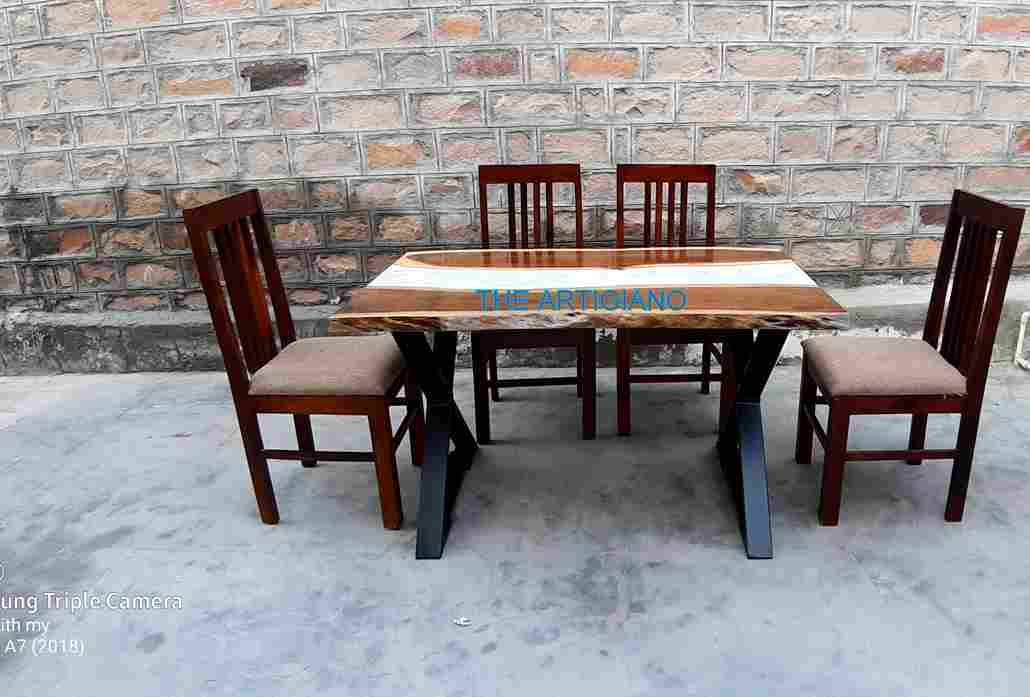 Dining table set