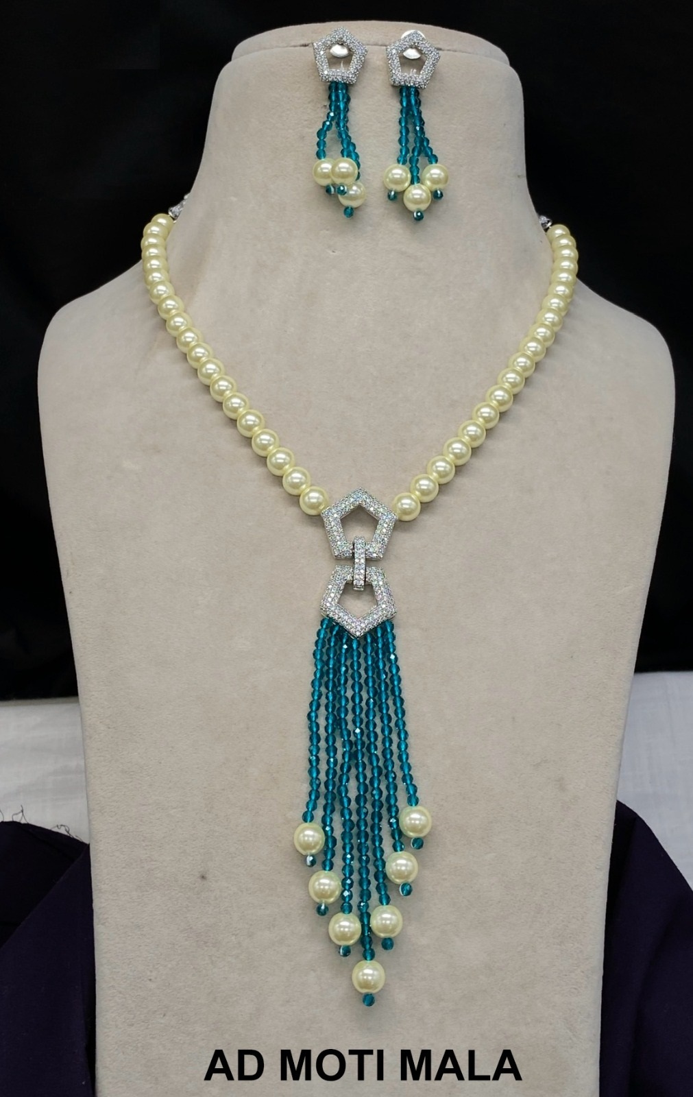 Beautiful Single Line Gold Plated Pearl And Kundan Polki Long Necklace 