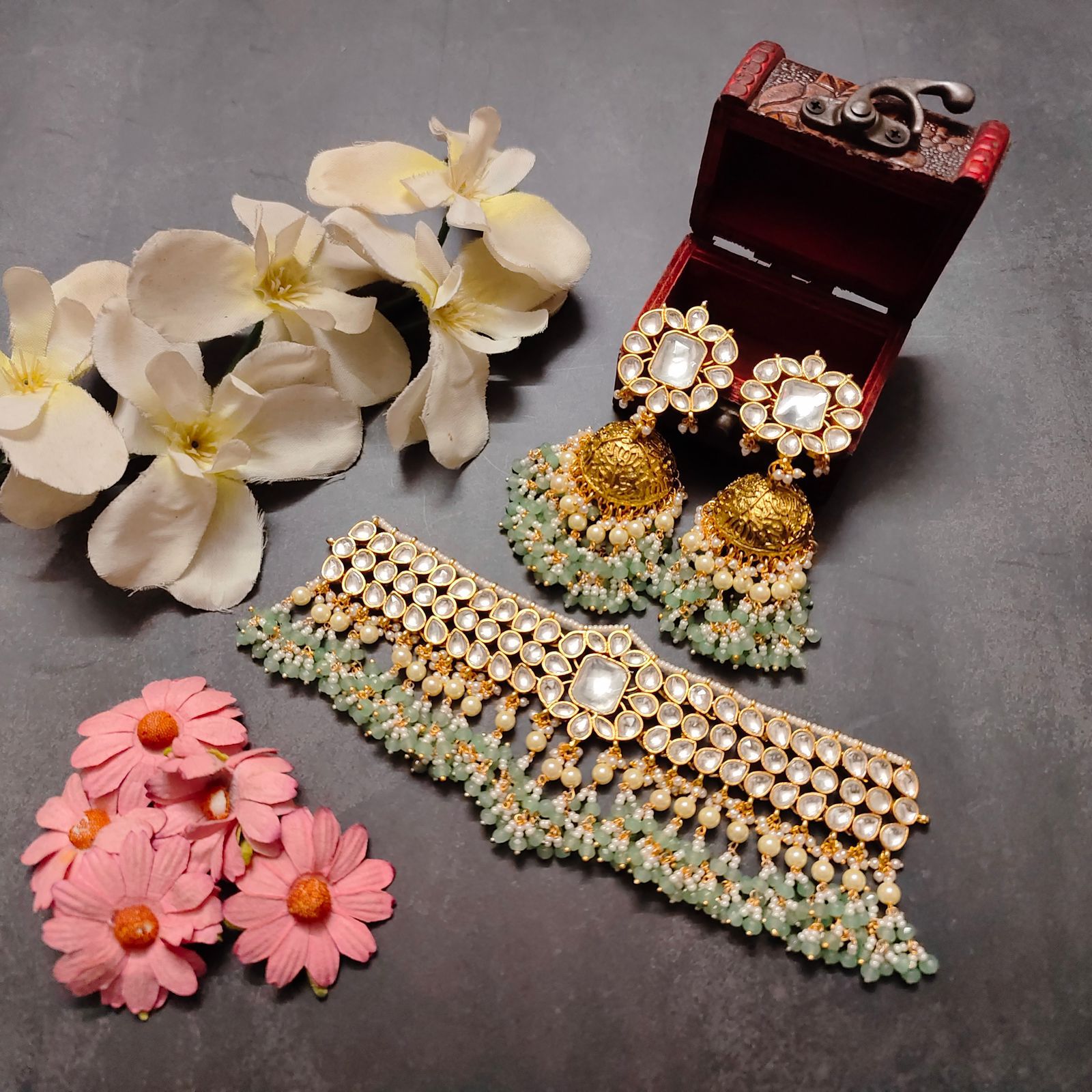 Rajasthani Style Jadau Pachi Kundan Choker Necklace