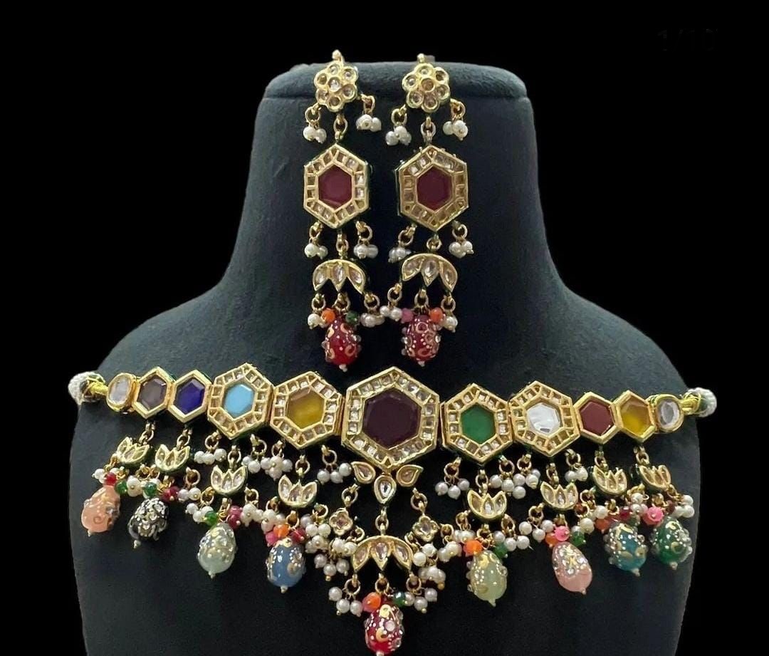 Multicolor With Meenakari Beads Gold Plated Kundan Studded Choker Necklace 