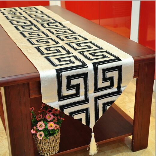 Table Runner