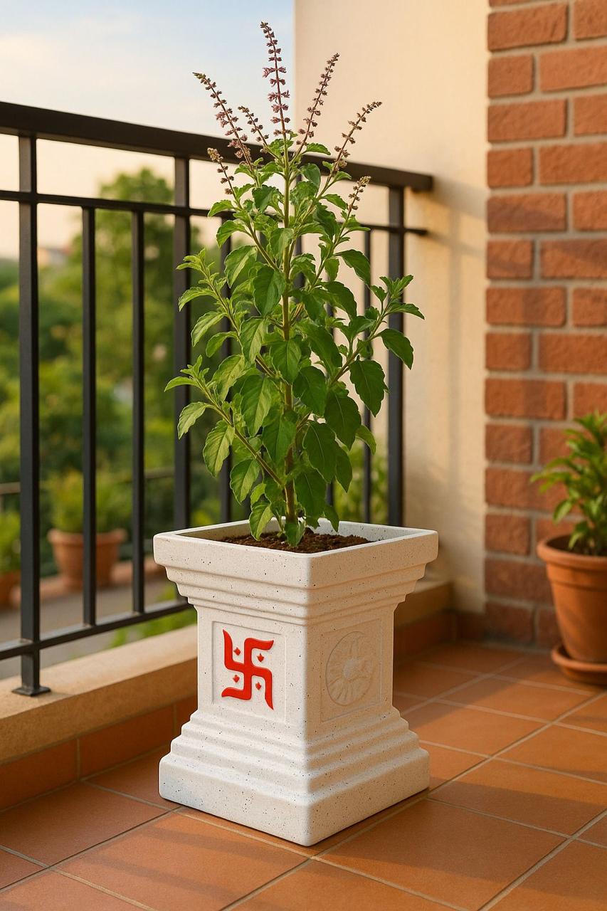 FIBER GLASS PLANTER